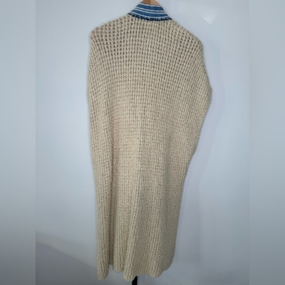 Free People Lonestar Poncho - Boho-Chic Comfort and Style - Picture 2 of 7